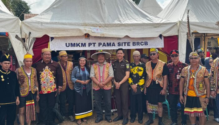 Festival Bekudung Betiung Dorong Pelestarian Budaya dan Ekonomi Kampung Tumbit Dayak