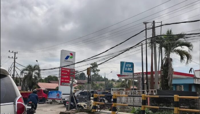 Antrean BBM Tak Tertib, Diluar Semerawut, Hingga Kerap Menyebabkan Kemacetan, ini Langkah Kongkretnya