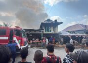 Si Jago Merah Ngamuk di Jalan Milono, Tiga Bangunan Ludes, 8 Jiwa Kehilangan Tempat Tinggal