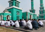 Harapan Lewat Doa, Ratusan Masyarakat Padati Masjid Agung Untuk Lakukan ini